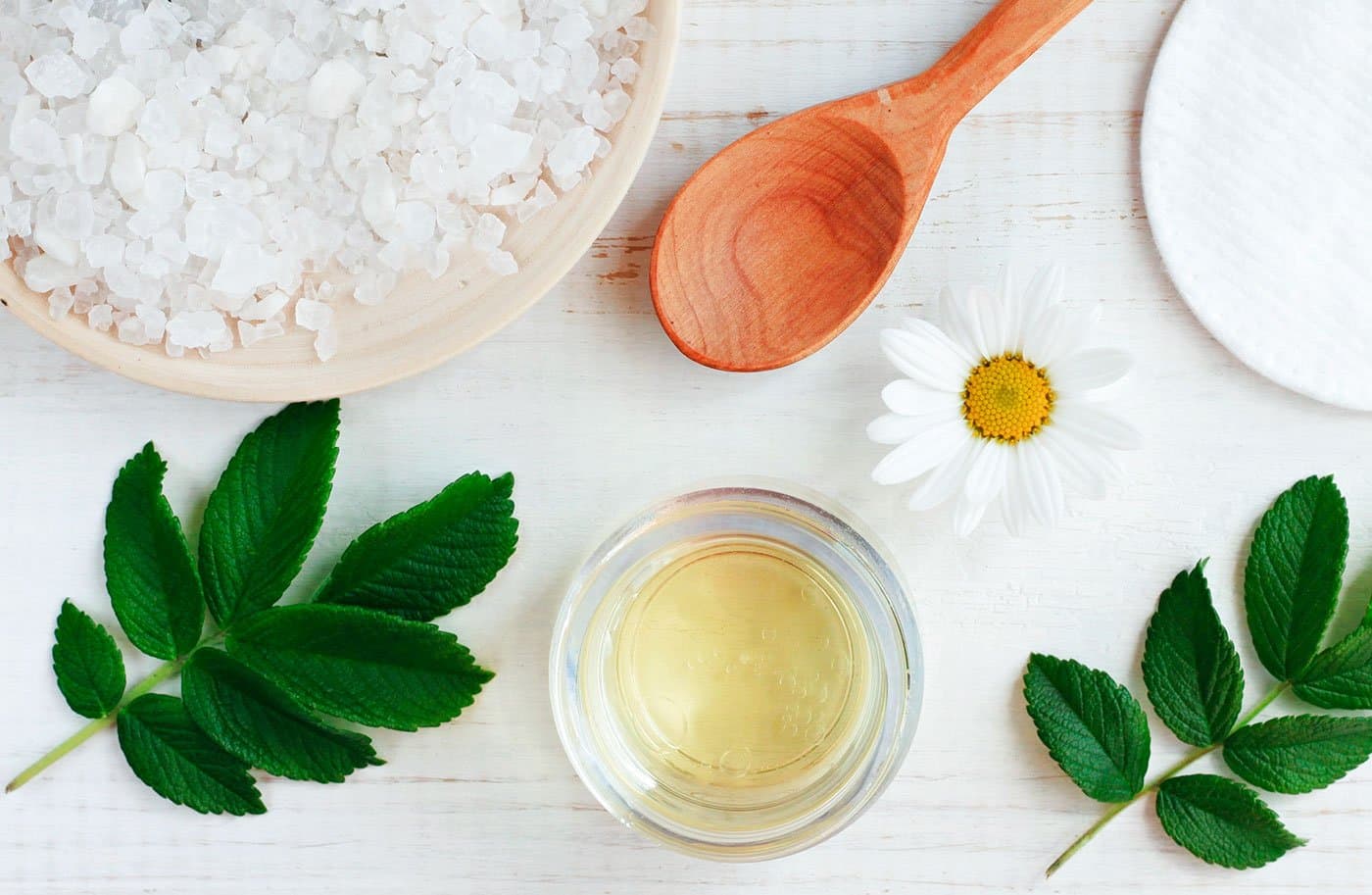 Remedios caseros para cuidar tu piel con aceite de oliva La Rentilla